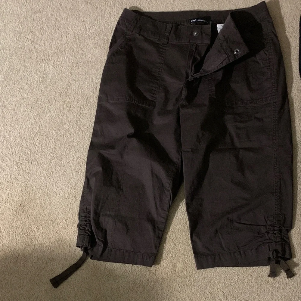 Lee Black Cargo Pants for Women 2 Pair one Black 1 Brown. $6.00 for Both - Picture 3 of 10